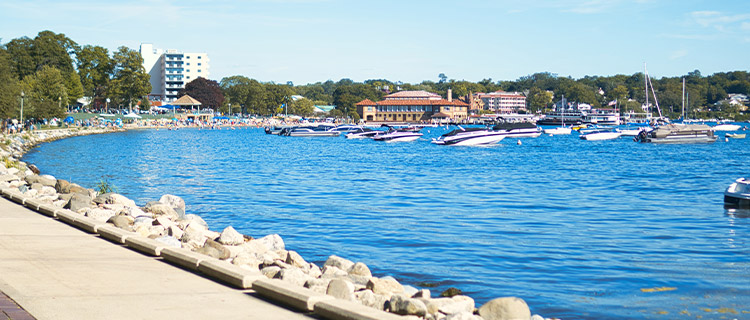 Lake Geneva downtown
