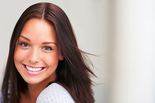 Stage Moment: A Graduation Smile That Steals the Show